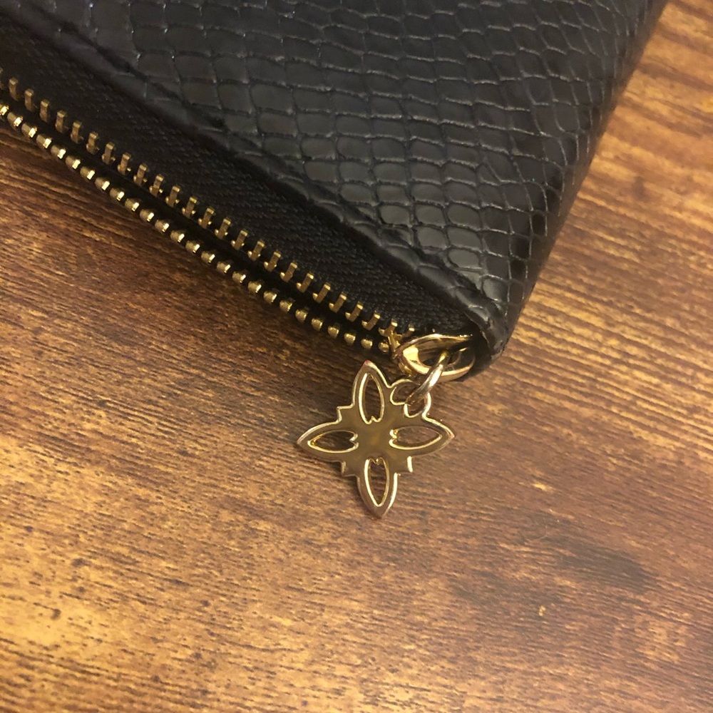 Bcbgeneration Zip Snakeskin Wallet - image 6